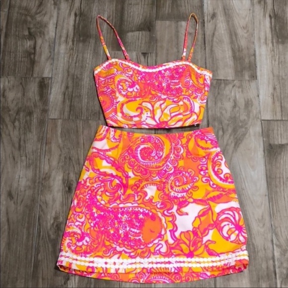 ISO Lilly Pulitzer ❤️❤️❤️ - Picture 1 of 4